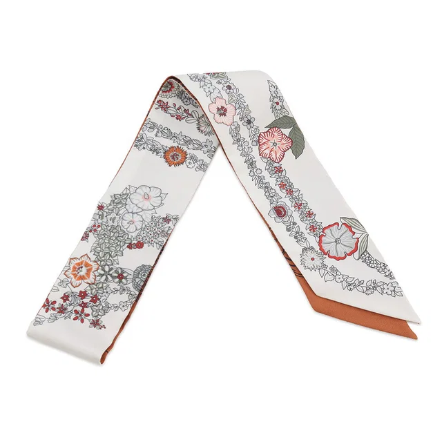Hermès Twilly Brides de Gala en Fleurs and Eyeliner White/Gray/Cuir Silk100% in White from GALLERY RARE