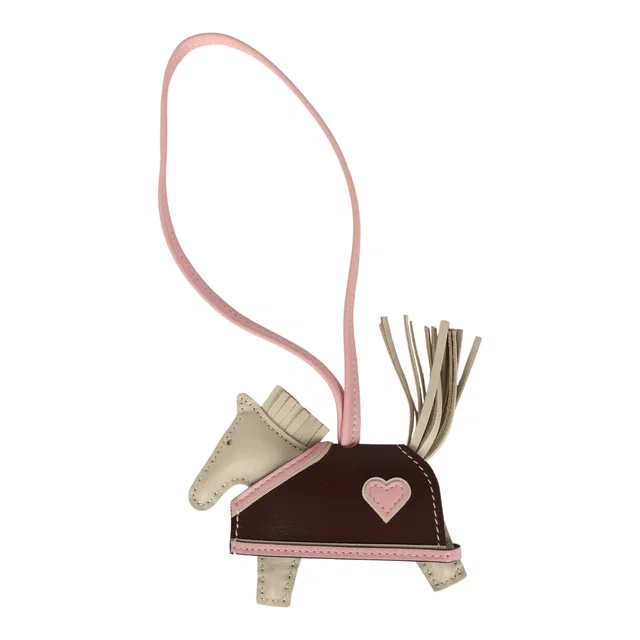 Hermès Rodeo Robeo Coeur Charm PM Craie, Rose Sakura & Terre Milo Lambskin in White Lambskin from Madison Avenue Couture