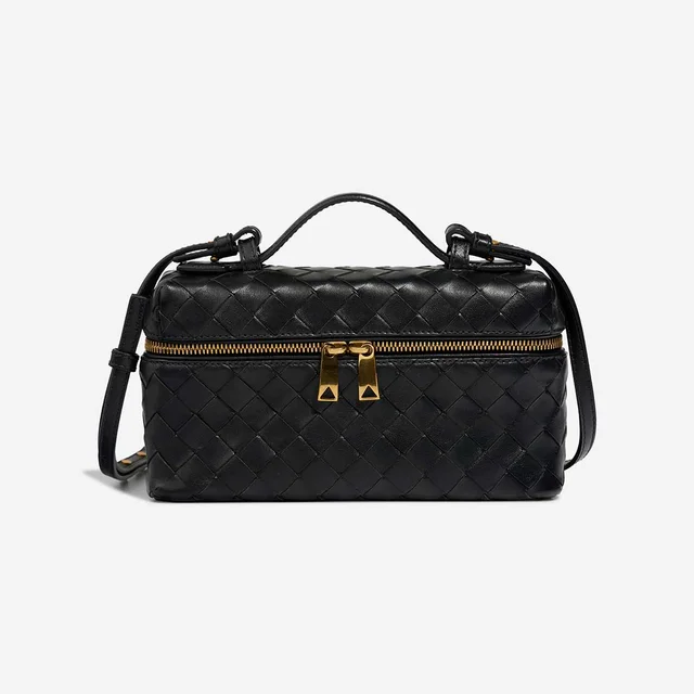 Bottega Veneta Bang Vanity Small Lamb Black in Black Lambskin from SACLÀB, photo 4 of 10