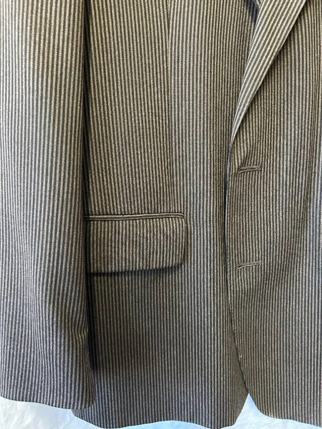 Dior blazer brown Size: 44" chest in Brown Wool from Oxfam Online Shop, photo 4 of 8