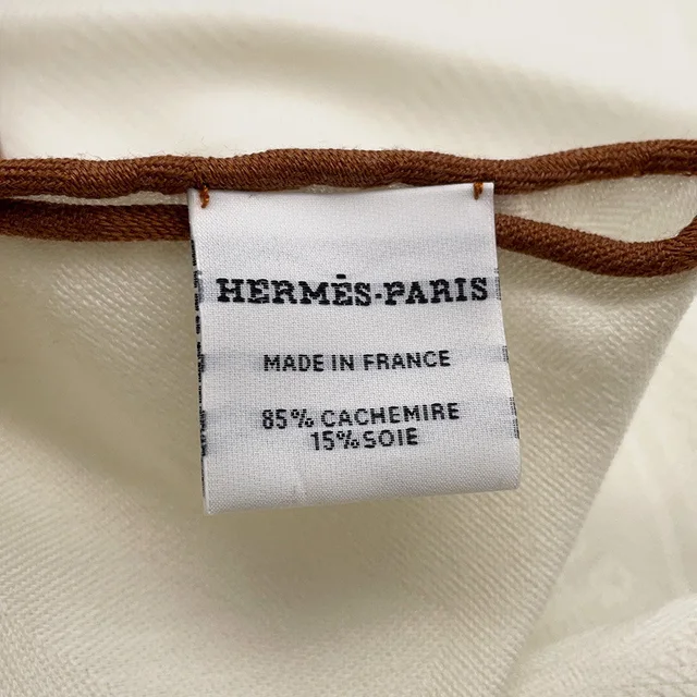 Hermès Losange New Livelis IvoireH942494S 10 Cashmere85% Silk15% from GALLERY RARE, photo 2 of 2