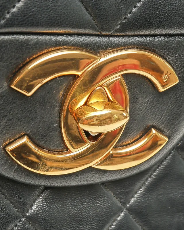 Chanel Classic Maxi Single Flap Bag in Leather from A Retro Tale, photo 6 of 10