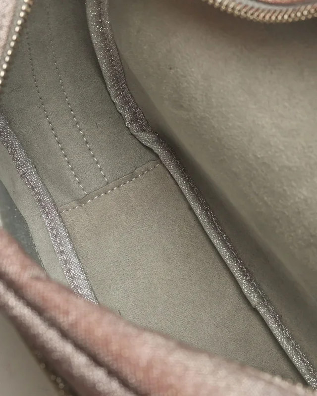 Balenciaga Everyday Glitter Camera Bag in Leather from A Retro Tale, photo 9 of 10