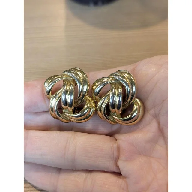 Givenchy Women's Jewelry - Gold in gold from Depop, photo 1 of 1
