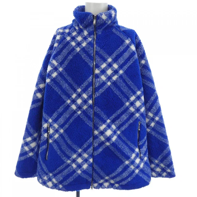 Burberry reversible blouson from LuxUness