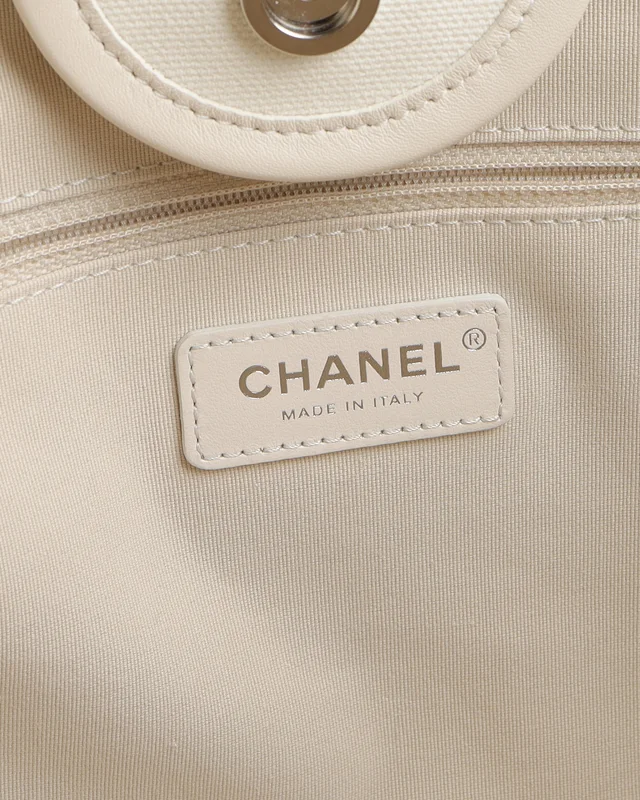 Chanel Striped Deauville MM Tote Bag in Canvas from A Retro Tale, photo 9 of 11