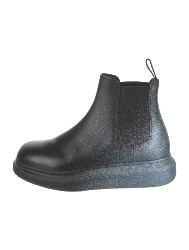 Alexander McQueen Leather Chelsea Boots in black Leather from The RealReal