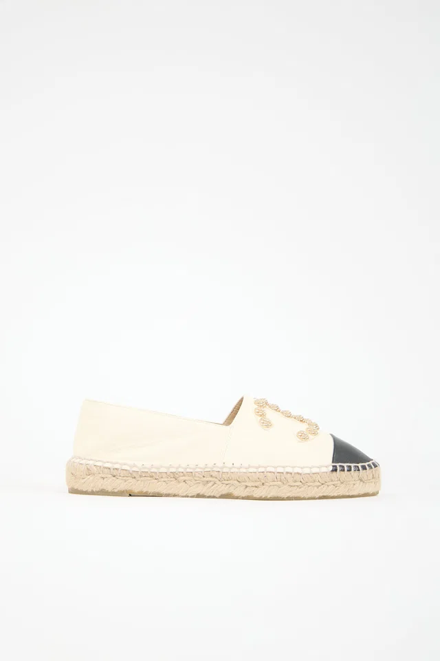 Chanel Leather CC Espadrille Flat in Leather from VSP Consignment