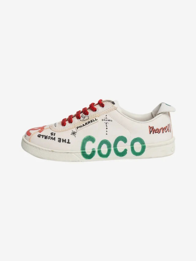 Chanel White Pharrell Williams canvas sneakers - size EU 40 in White Canvas from Sign of the Times