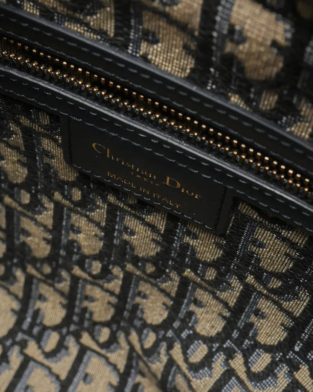 Dior Large Oblique Jacquard Wicker Basket Bag in Raffia from A Retro Tale, photo 11 of 12