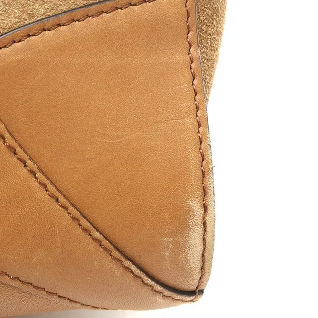 Gucci GG Suede Tote Bag in Suede from A Retro Tale, photo 7 of 11
