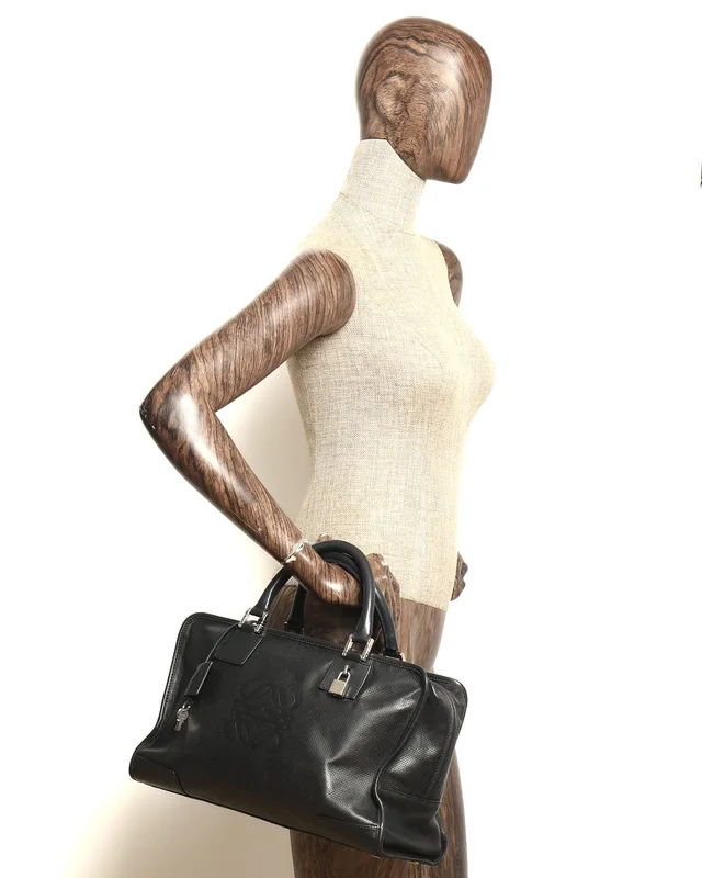 Loewe Amazona Handbag in Leather from A Retro Tale, photo 13 of 13