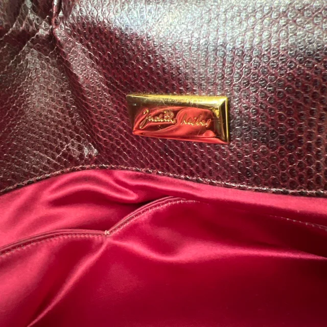 Judith Leiber Women's Shoulder bags - Burgundy/Purple in purple from Depop, photo 4 of 9