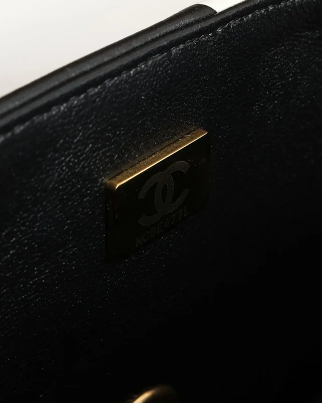 Chanel Mini Geometric Patchwork Rectangular Single Flap Bag in Leather from A Retro Tale, photo 10 of 10