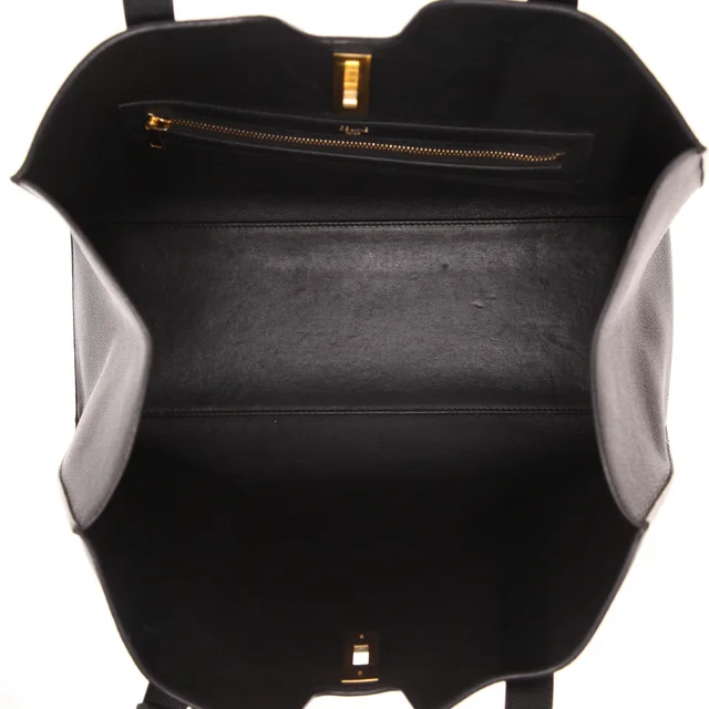 Celine tote bag Cabas 16 in Black Leather from Collector Square, photo 4 of 4