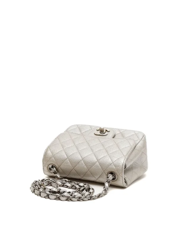 Chanel Classic Square Single Flap Bag in Leather from A Retro Tale, photo 4 of 10