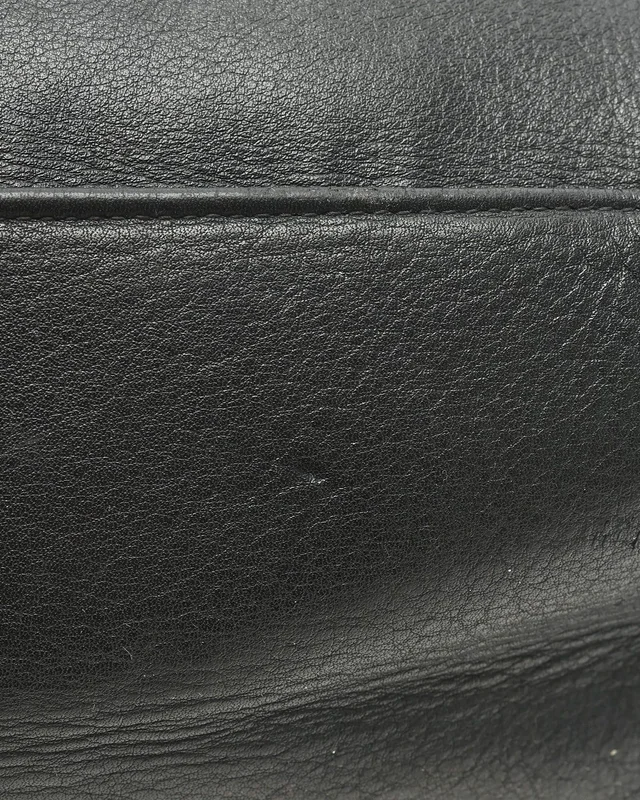 Chanel CC Chain Tote Bag in Leather from A Retro Tale, photo 11 of 17
