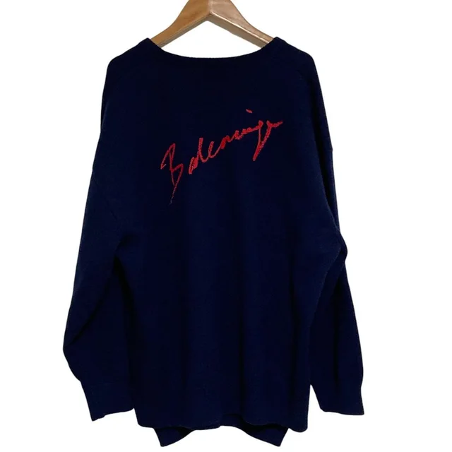 Balenciaga V Neck Cashmere Knit in Cashmere from LuxUness, photo 2 of 2