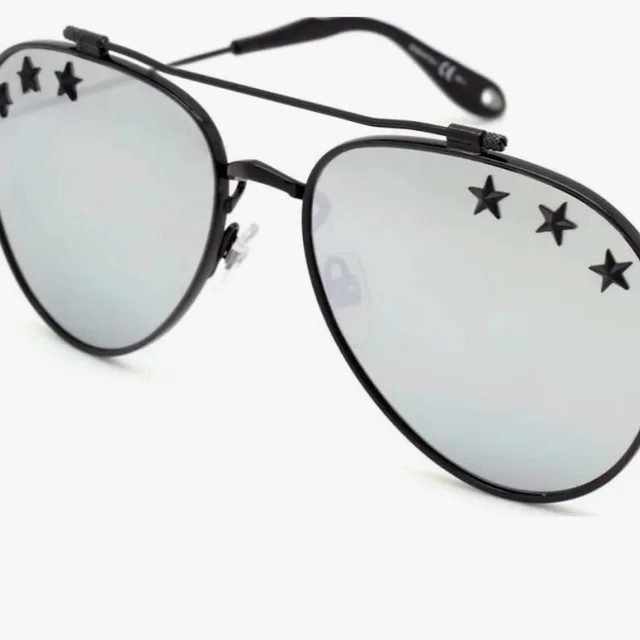 Givenchy Women's Aviator Sunglasses - Black/Grey in gray|black from Depop, photo 1 of 1