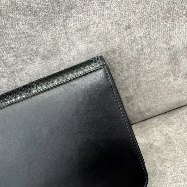 Fendi 2Jours Small Black Envelope Clutch Bag in Black calfskin, Metal, smooth calfskin from Reowned, photo 3 of 9