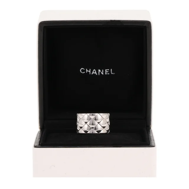 Chanel Matelassé ring in white gold in White from Collector Square, photo 3 of 3