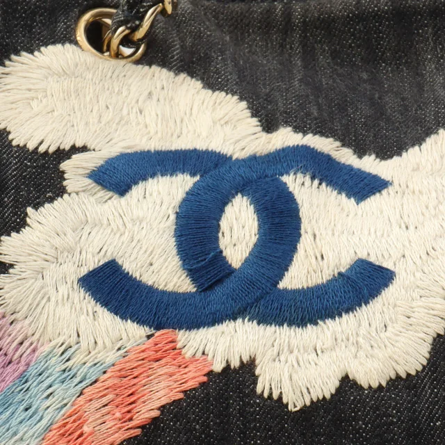 Chanel Circa 2005 Denim Night Flight Chain Tote Bag Indigo from VINTAGE QOO TOKYO, photo 8 of 12