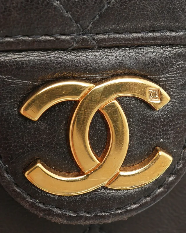 Chanel Classic Square Single Flap Bag in Leather from A Retro Tale, photo 7 of 9
