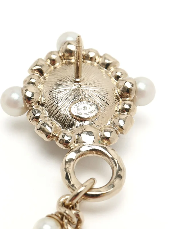 Chanel Coco Mark Pearl Brooch from A Retro Tale, photo 4 of 4