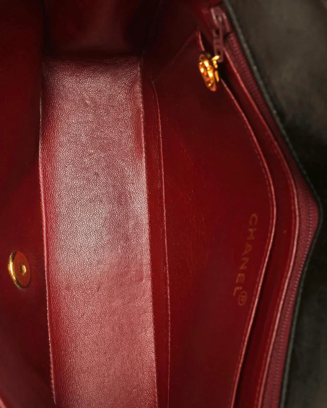 Chanel CC Medium Diana Flap Bag in Leather from A Retro Tale, photo 7 of 9