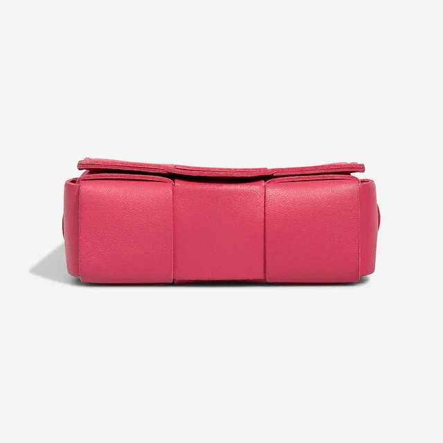 Bottega Veneta Cassette Micro Lamb Pink in Pink Lambskin from SACLÀB, photo 7 of 10