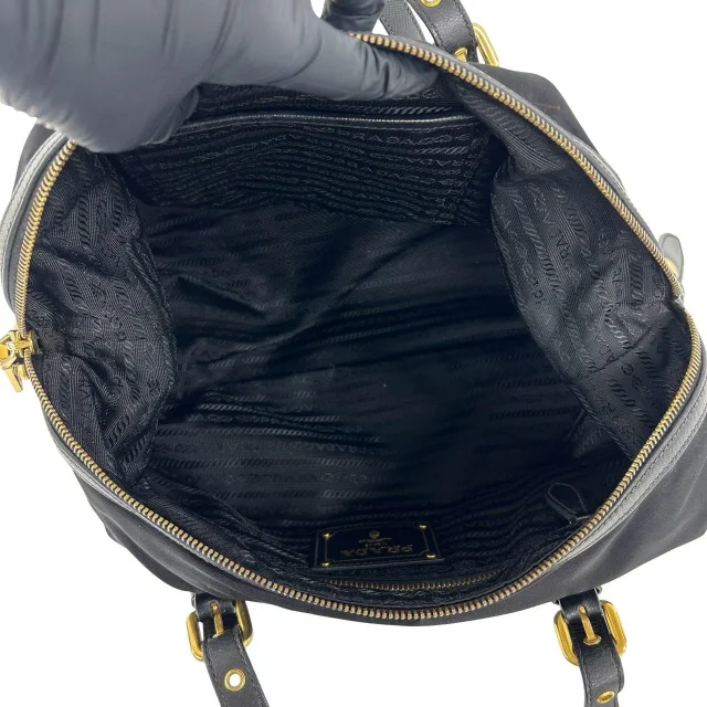 Prada Leather Tote Bag in Black Nylon from LuxUness, photo 9 of 10