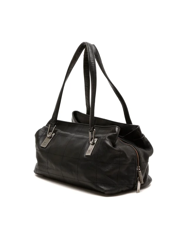 Chanel CC Choco Bar Tote Bag in Leather from A Retro Tale, photo 3 of 10
