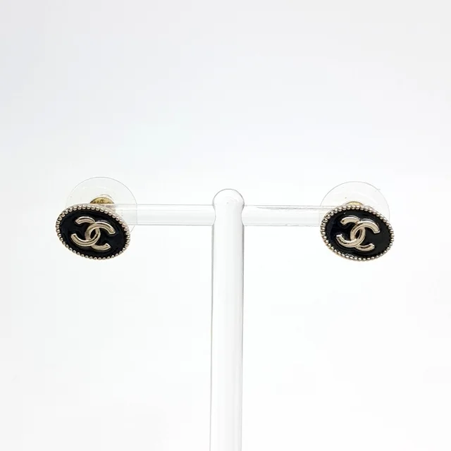 Chanel earrings from GUGUS, photo 1 of 1