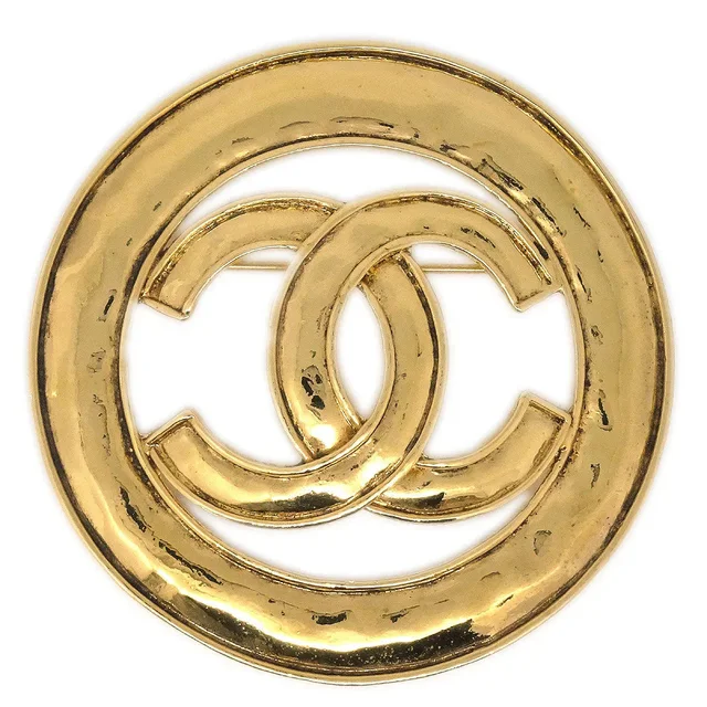 Chanel 1994 CC Cutout Brooch Gold 94P in Gold from AMORE Vintage Tokyo