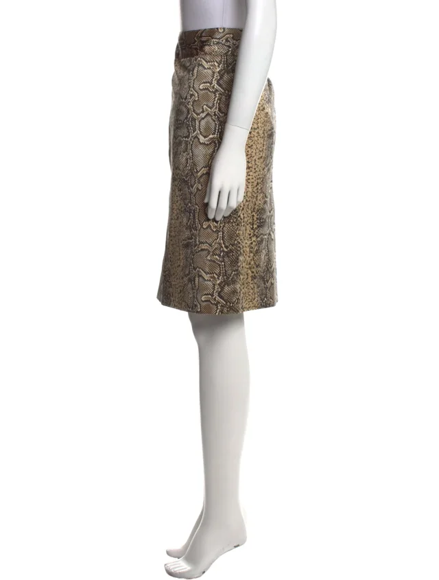 Dolce & Gabbana skirts from The RealReal, photo 2 of 3