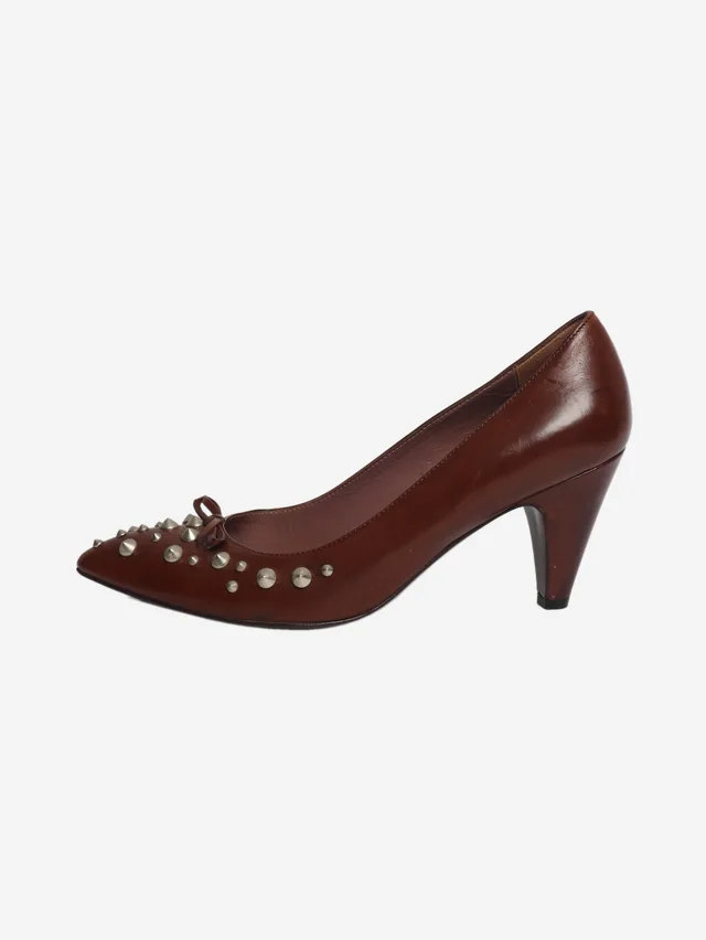 Miu Miu Brown studded leather pumps - size EU 38.5 in Brown Leather from Sign of the Times