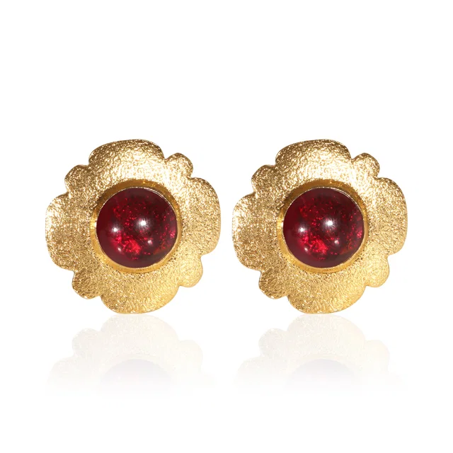 Chanel Gold-Plated 1980s Vintage Red Gripoix Earrings in Red from myGemma