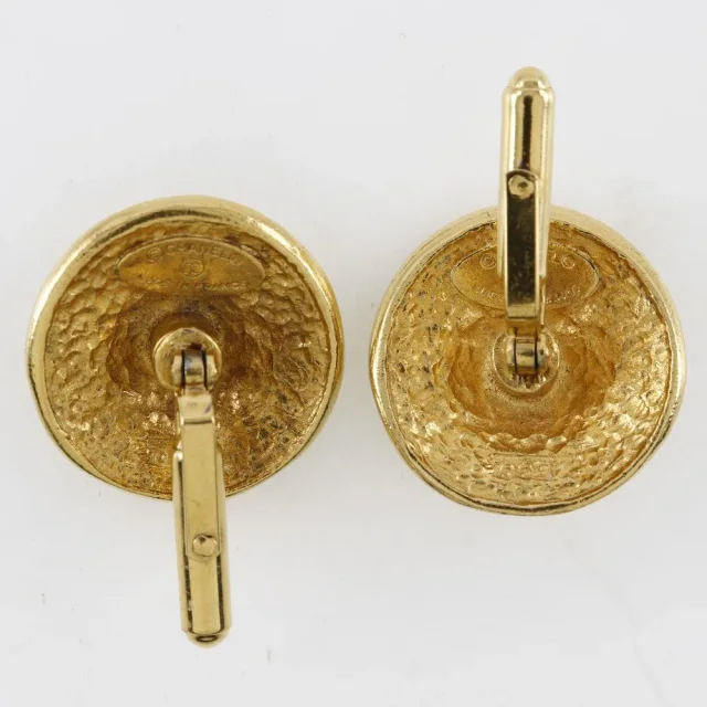 Chanel Vintage Logo Round Plated Gold _plated Jewelry in Gold from HEWI, photo 3 of 7