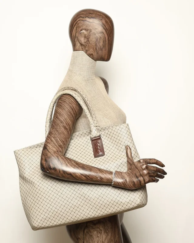 Bottega Veneta Marco Polo Tote Bag in Woven leather from A Retro Tale, photo 9 of 9