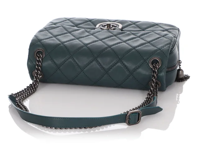 Chanel Vert Pétrole Quilted Calfskin Flap in Green Calfskin from Ann's Fabulous Finds, photo 8 of 10