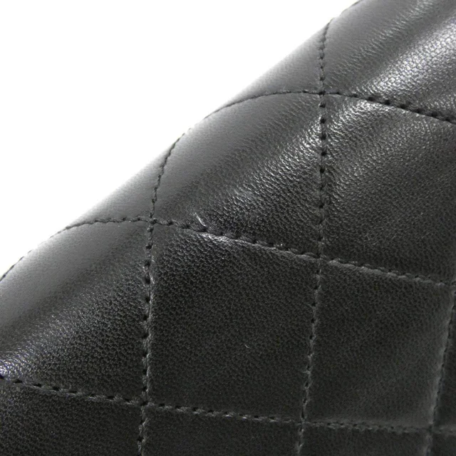Chanel Shoulder Bag in Black Lambskin from LuxUness, photo 14 of 19