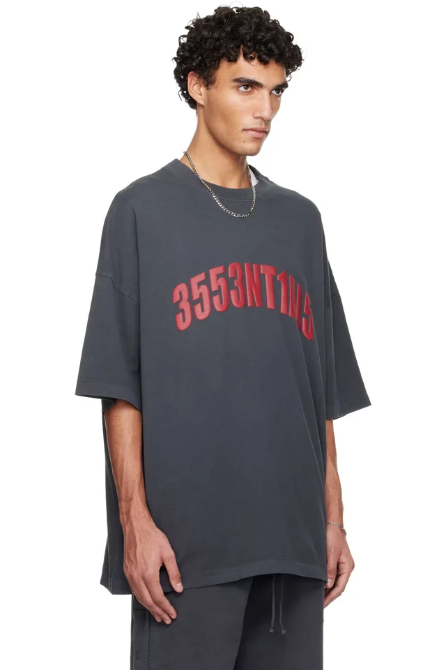 Fear of God ESSENTIALS Gray Holiday 'Chicago' 90s T-shirt, photo 2 of 4 from SSENSE