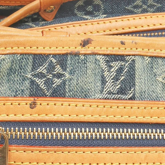 Louis Vuitton Monogram Cabas Raye PM Bag in Canvas from A Retro Tale, photo 7 of 15