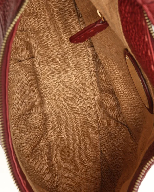 Fendi Selleria Hobo Bag in Caviar leather from A Retro Tale, photo 7 of 9