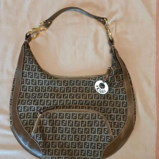 Fendi Women's Shoulder bags - Brown/Khaki in gold|red|brown|neutral from Depop, photo 1 of 1