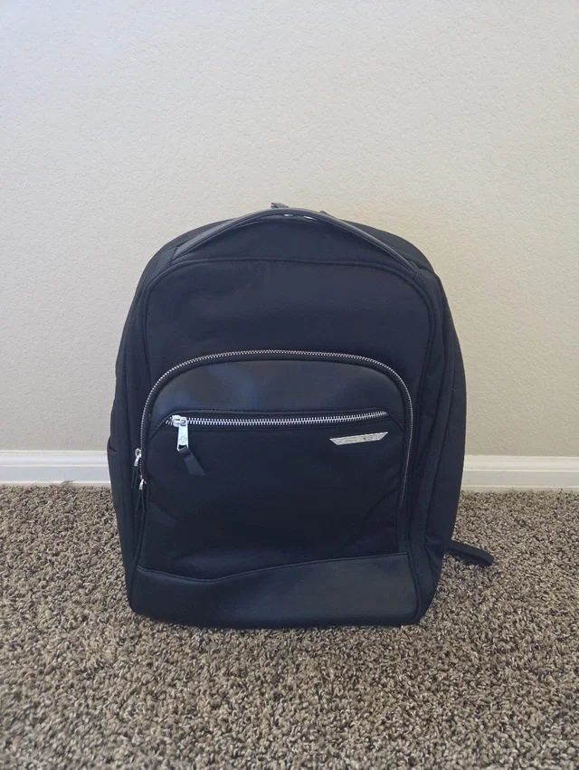 Samsonite Just Right Standard Backpack in black from Poshmark