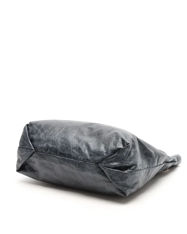 Balenciaga Medium Crush Tote Bag in Denim from A Retro Tale, photo 5 of 7