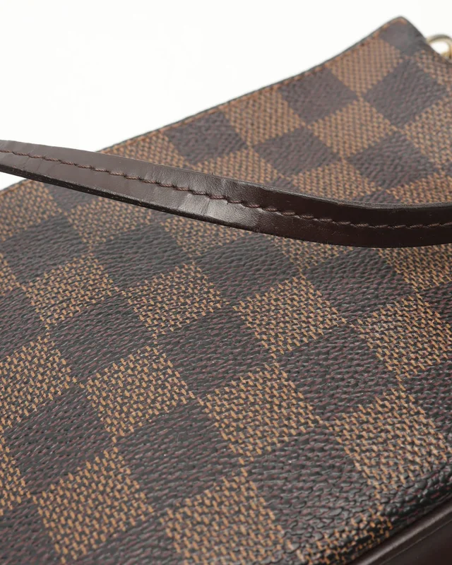 Louis Vuitton Damier Navona Bag from A Retro Tale, photo 6 of 9