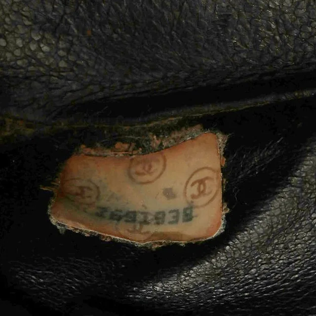Chanel CC Camera Bag in Lambskin from A Retro Tale, photo 8 of 10