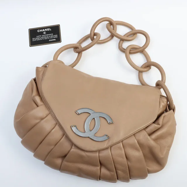 Chanel Around 2004 CC mark plate hoop shoulder bag Beige from VINTAGE QOO TOKYO, photo 11 of 11